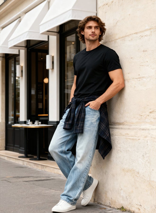 trendyol Black Basic Regular Cut Crew Neck Short Sleeve T-Shirt - Image 1