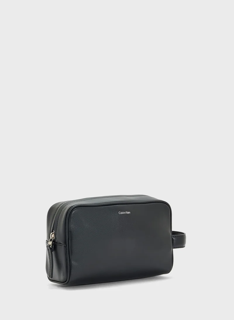 CALVIN KLEIN WASH BAG