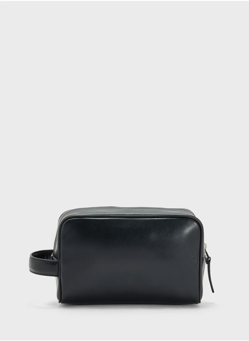 CALVIN KLEIN WASH BAG