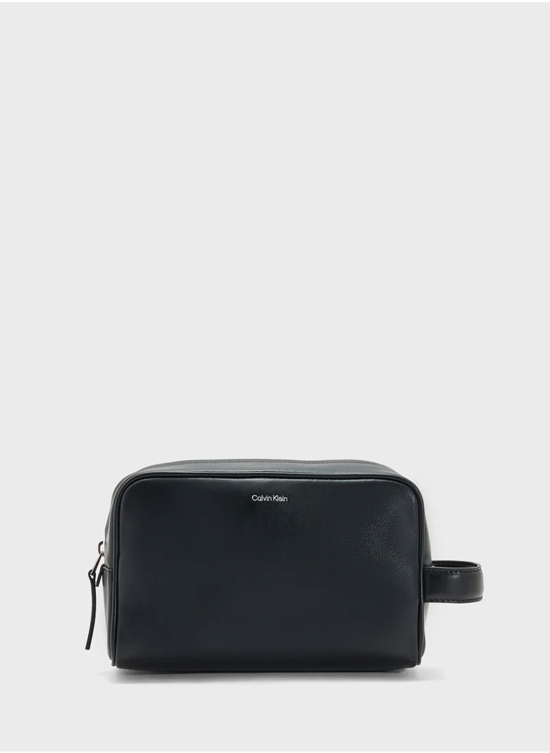 CALVIN KLEIN WASH BAG