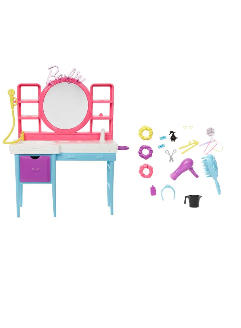 باربي مجموعة لعب الدمية وصالون الشعر، شعر طويل متغير اللون، فستان بطبعة مربعات، 15 إكسسوار تصفيف، HKV00 - Image 2