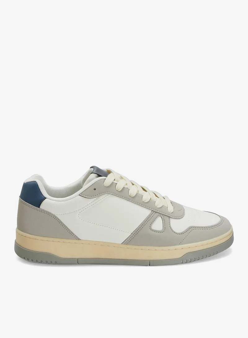 كيابي أحذية رياضية قصيرة بيضاء