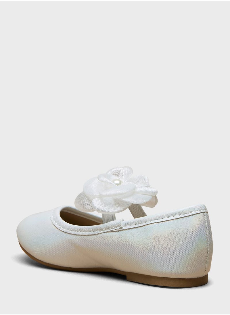 shoexpress - Kids Slip Ons Flower Detail Ballerinas - Image 1