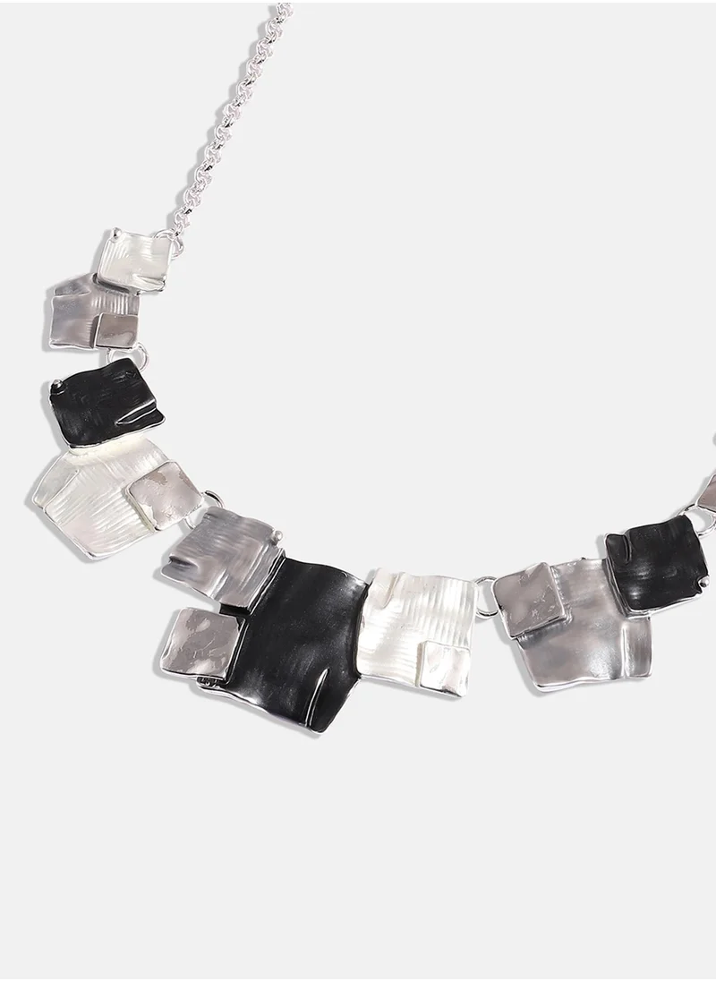 SOHI Black & Textured Square Jewellery Set