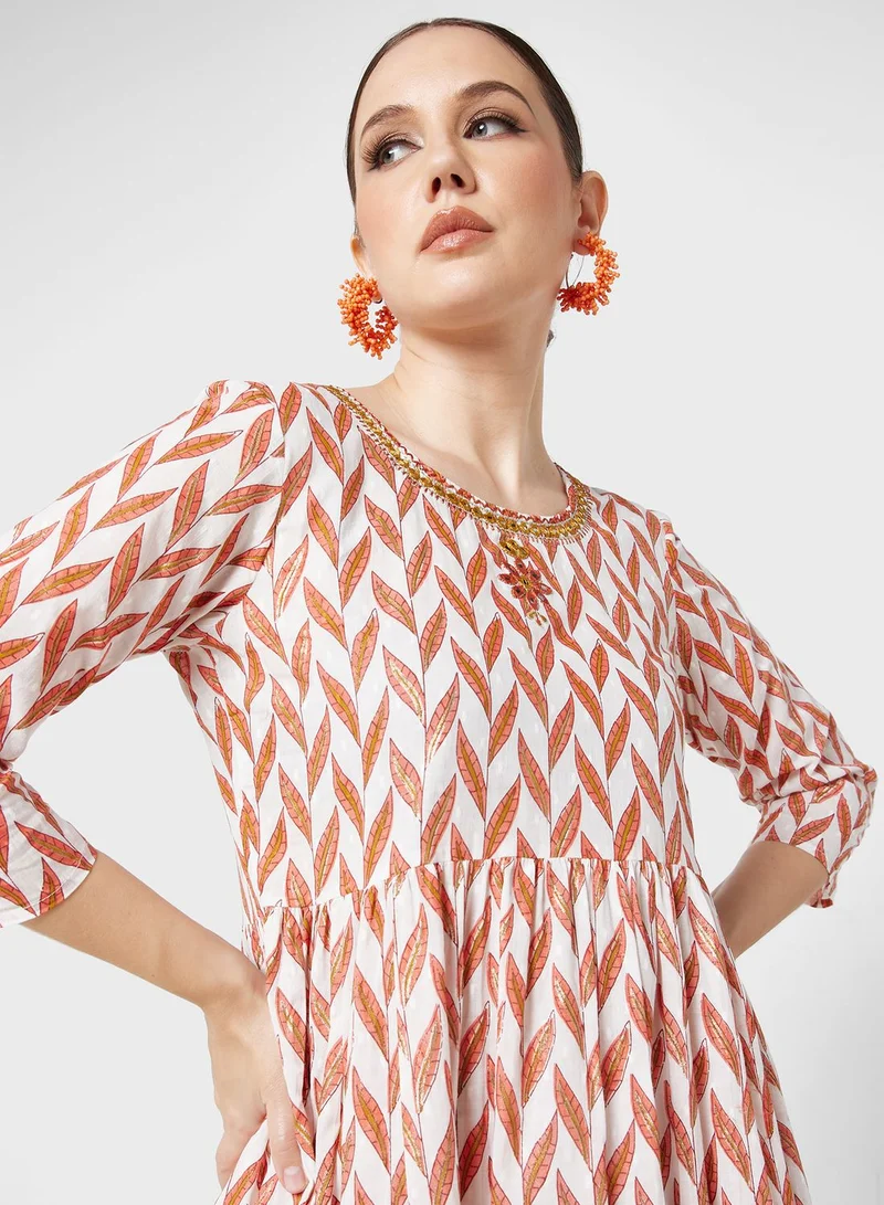 ARABIAN CLOSET Embroidered Crew Neck Jalabiya