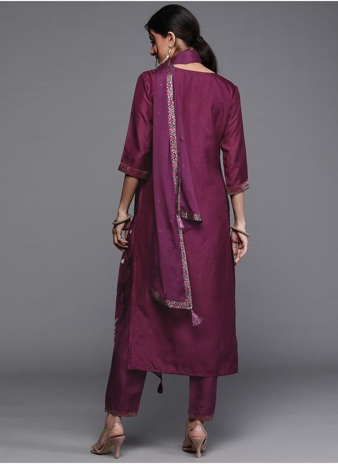 Libas Libas Silk Zari Work Kurta and Solid Trouser with Chiffon Embellished Dupatta Set  - Image 4