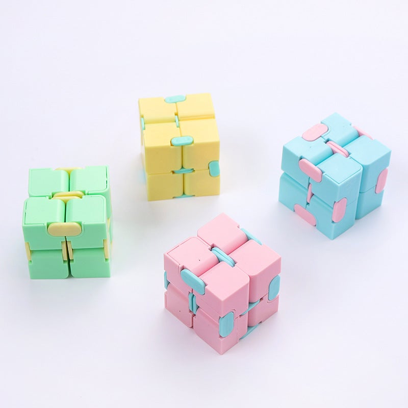 2x2 Magic Cube Infinite Cube Fidget Toy - Image 4