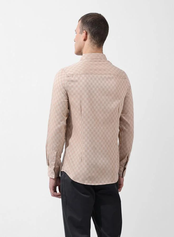 The Indian Garage Co Men Slim Fit Textured Cutaway Collar Full Sleeves Shirt