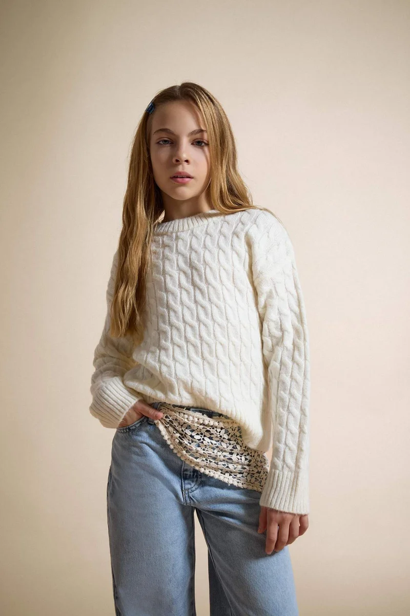 ديفاكتو Girl Regular Fit Crew Neck Knit Pullover