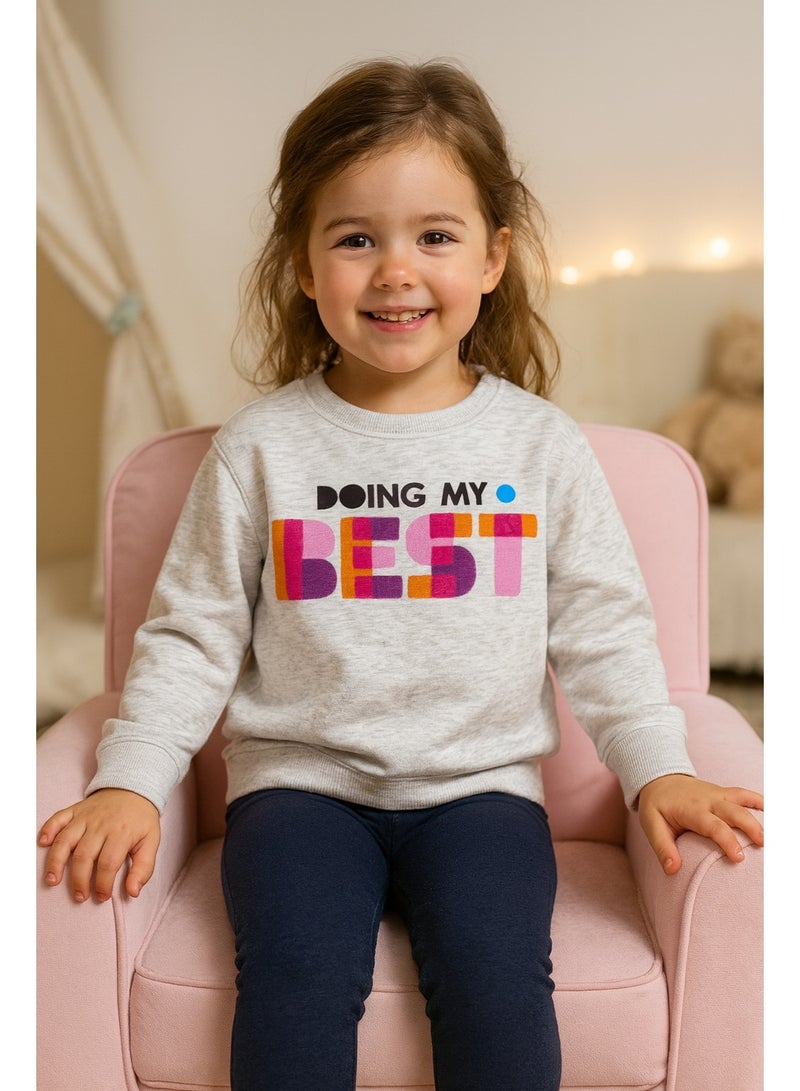 جورج سويتشرت أطفال قطن رمادي فاتح بطباعة DOING MY BEST، خامة ناعمة ومريحة ومناسب للاستخدام اليومي والمدرسة. - Image 3