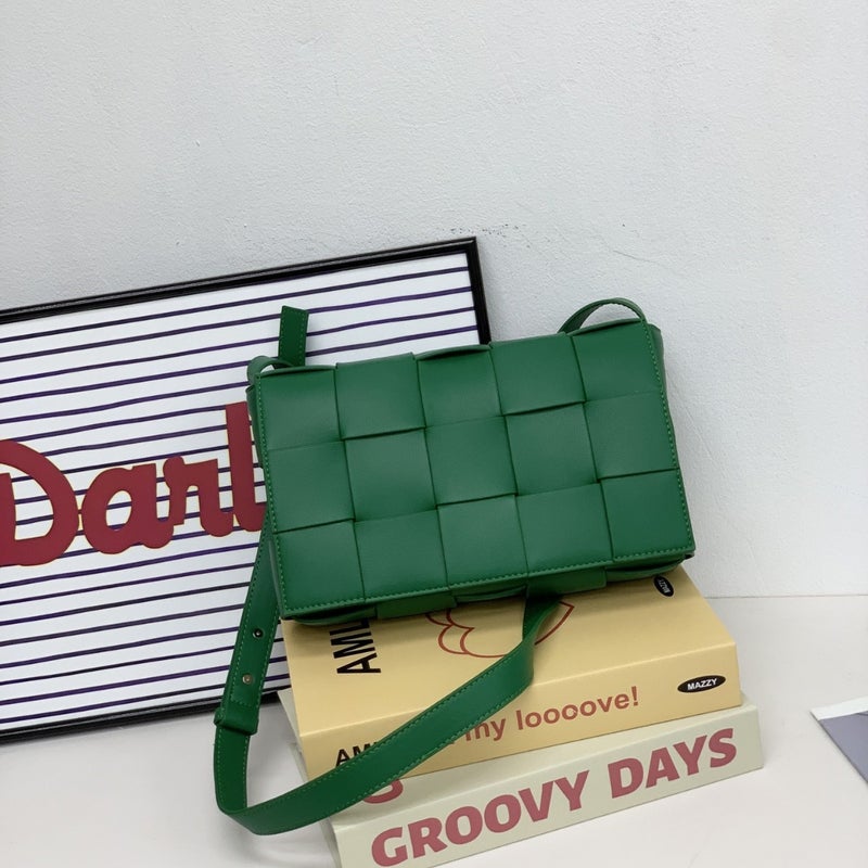 24 New Woven Mahjong Bag Casual Casual Easiest For Match Shoulder Bag Fashionable Cowhide Tofu Bag Large Capacity Pillow Bag - Image 3