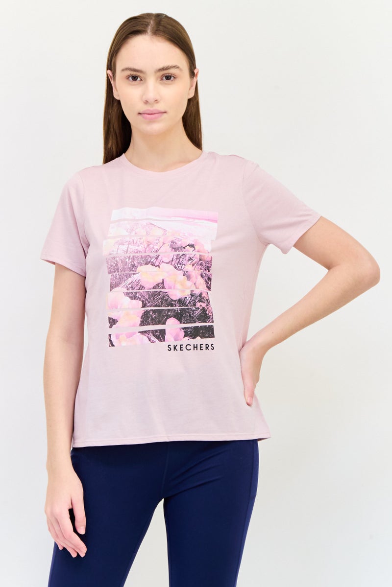 SKECHERS تي شيرت رياضي نسائي قصير الأكمام في الهواء الطلق، وردي - Image 1