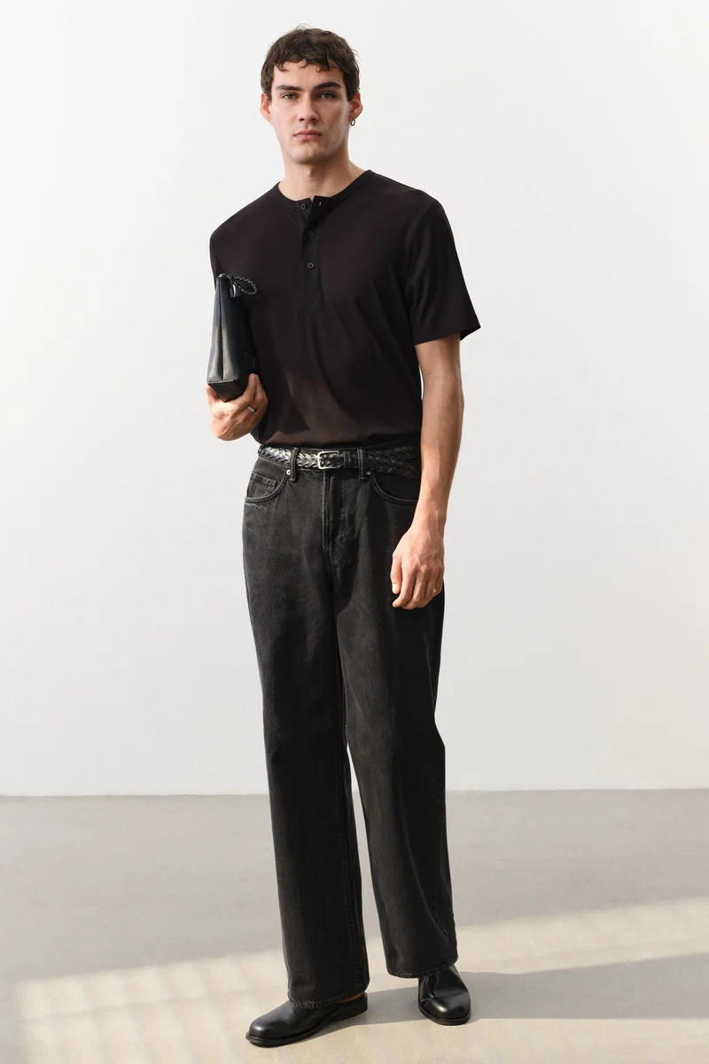 اتش اند ام تي-شيرت مرن بقصّة سلِم