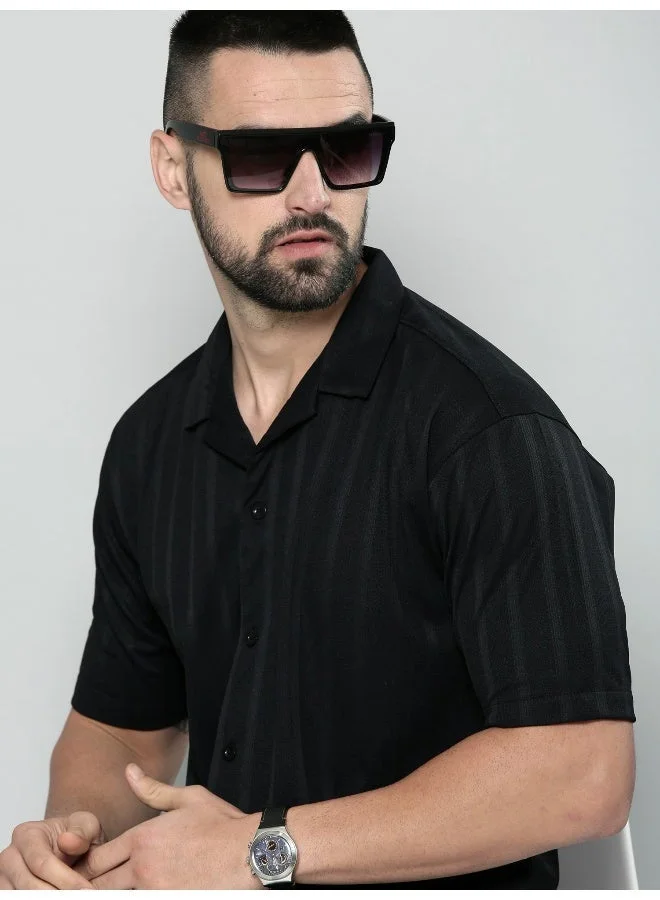 مانياك قميص قطن أسود بأكمام ثلاثة أرباع ورقبة قميص سادة للرجال