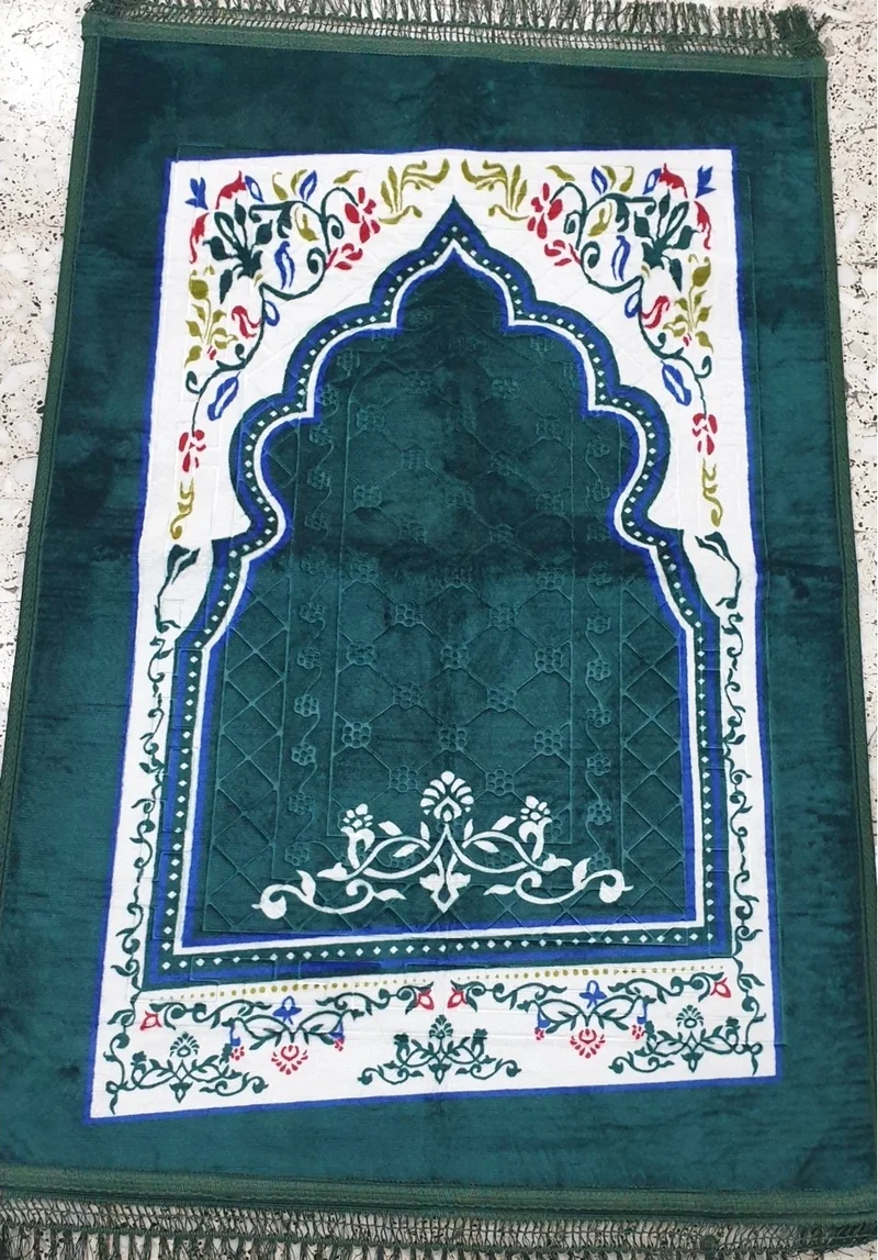 Berat Prayer Rug - Prayer Rug - Velvet Prayer Rug - Luxury Printed Plush Prayer Rug - 1 Piece