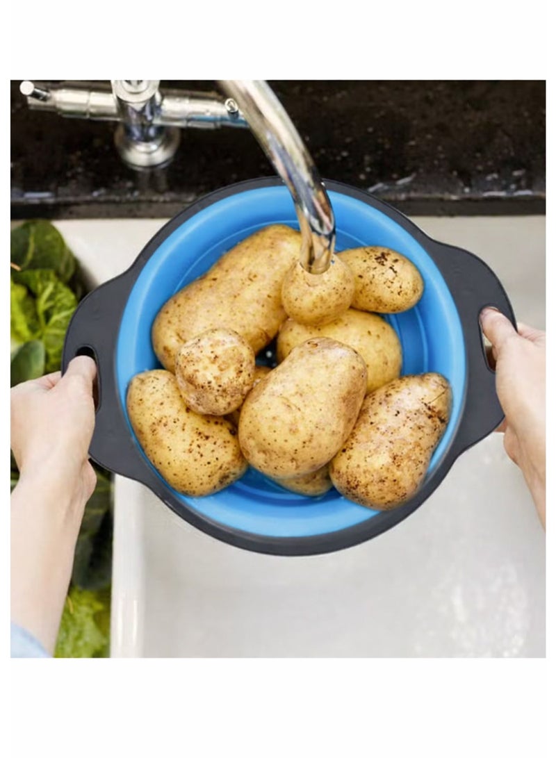 Durable 2 pcs silicone strainers with collapsible design for easy storage. Perfect kitchen solution for draining pasta, rinsing fruits, and cleaning vegetables efficiently(Blue) - Image 3