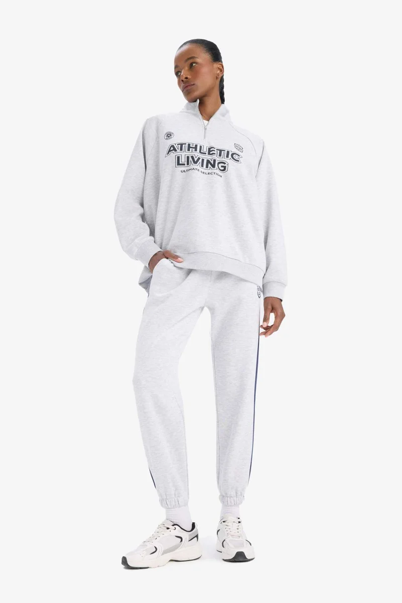 ديفاكتو DeFactoFit Oversize Fit Slogan Printed Sports Sweatshirt