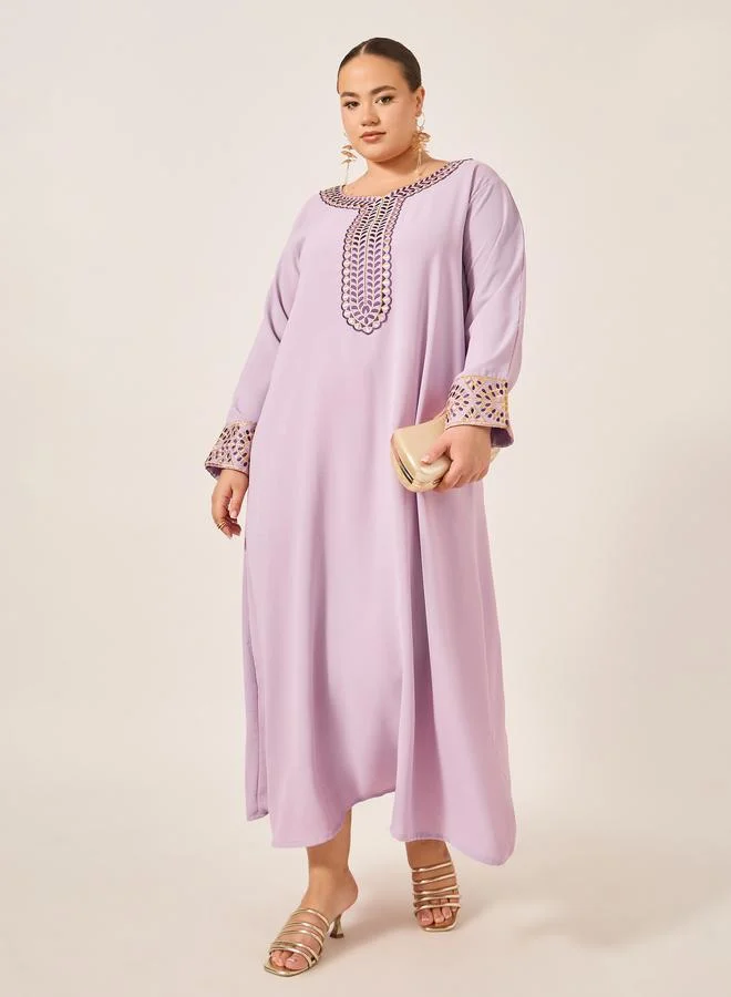 Amirah Plus Size Embroidered Round Neck Jalabiya