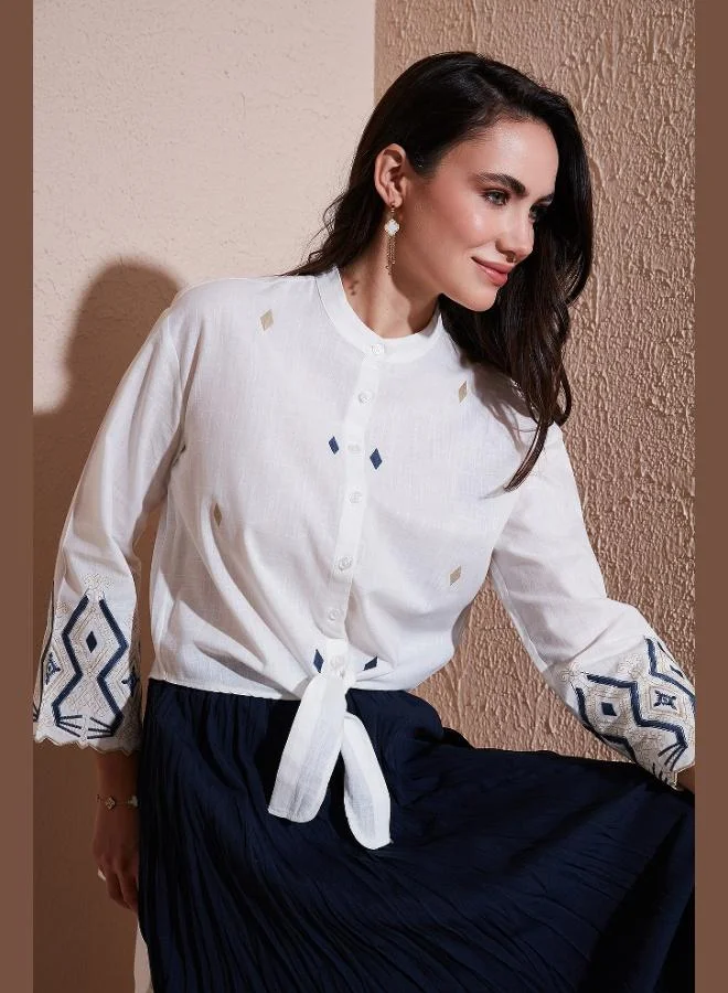 ليلا قميص نسائي بياقة قاضي وخصر مربوط مطرز بالقطن من ليلا