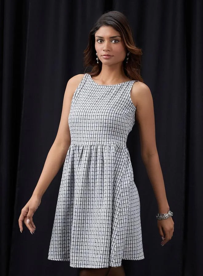 globus Grey Checked Boat Neck Sleeveless Mini Dress