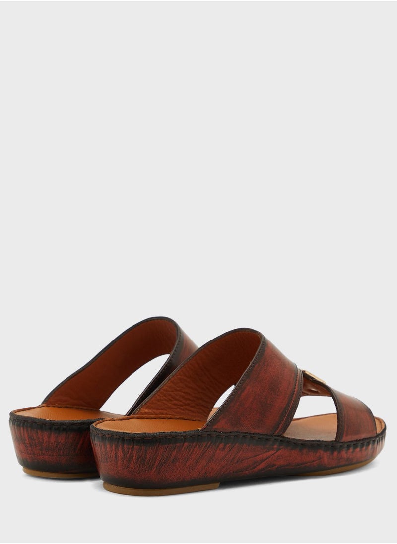 Posh La Vie Elegant Arabic Sandals  - Image 3