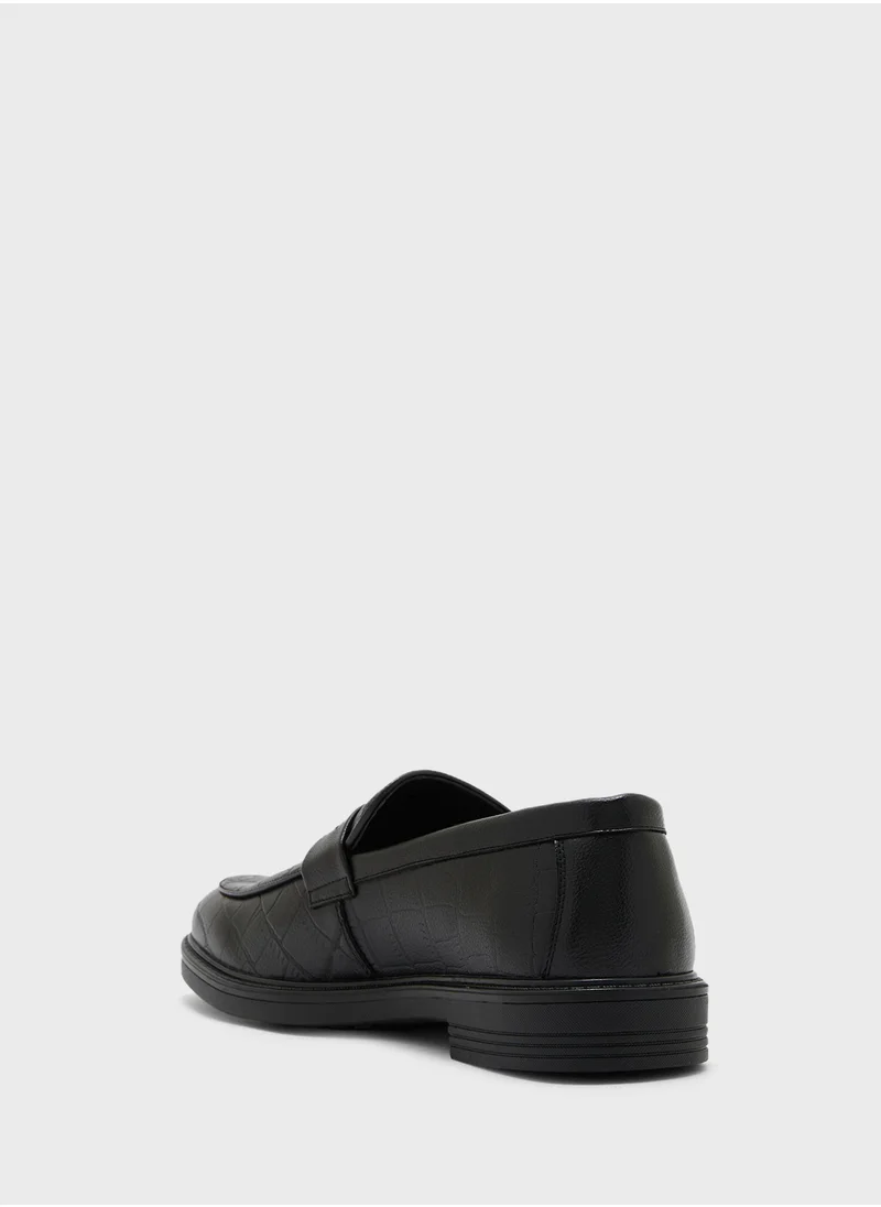 روبرت وود Croc Emboss Detail Formal Slip Ons
