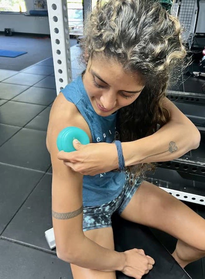 Wavetools Therapy Glide Silicone Sport Cupping set of 6 mushroom cups in case Ideal for massage, myofascial release, circulation and scars. - Image 3