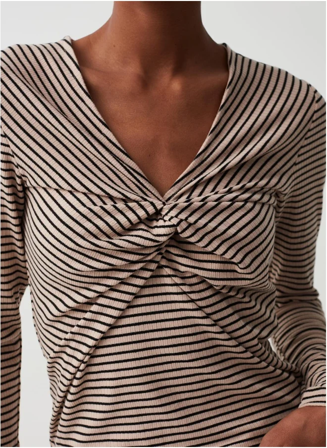 او في اس Striped T-shirt with long sleeves and knot