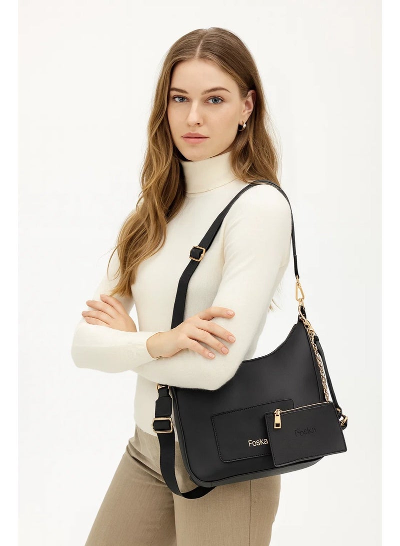 فوسكا شنطة Foska كروس نسائية جلد ناعم – تصميم صندوقي ومقبض يد لون أسود – مقاس 26x25 سم - Image 2