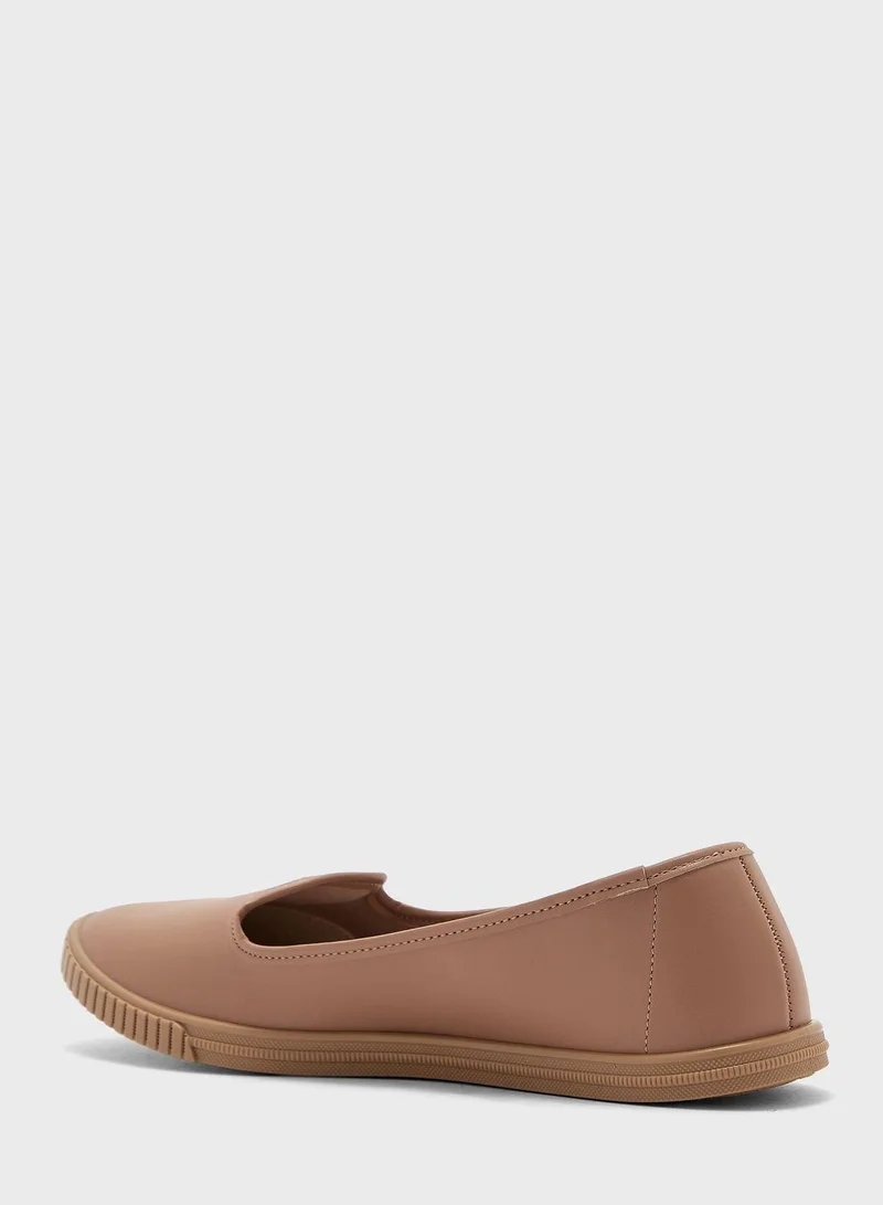 Beira Rio Brynn Pointed Toe Moccasins