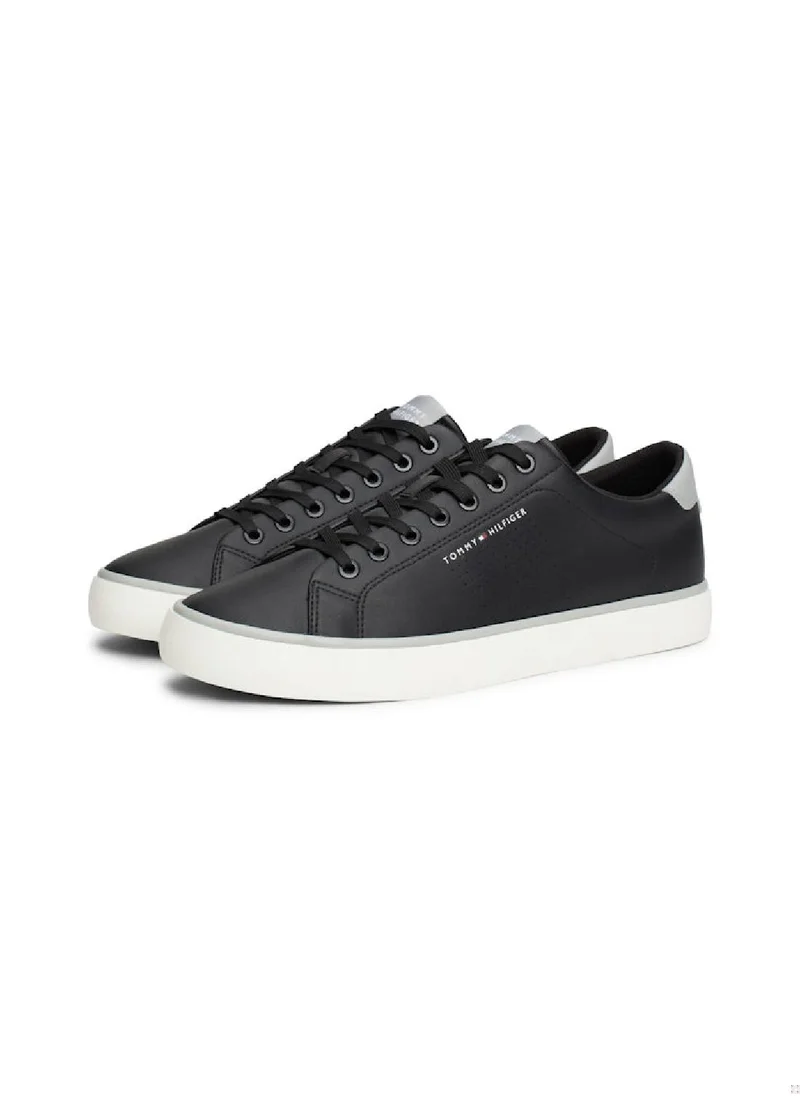 TOMMY HILFIGER Men's Vulcano Low Core Sneakers Low Top - Leather, Black