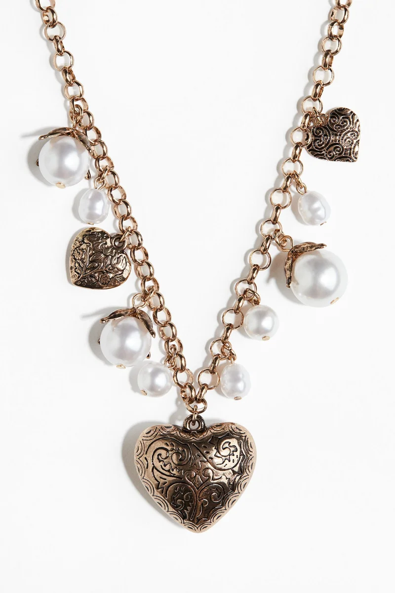 اتش اند ام قلادة بسلسلة وحلية على شكل قلب