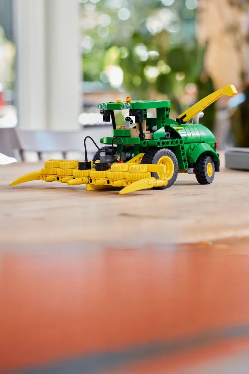 LEGO 559 Pieces 42168  Technic John Deere 9700 Forage Harvester, Multicolor - Image 5