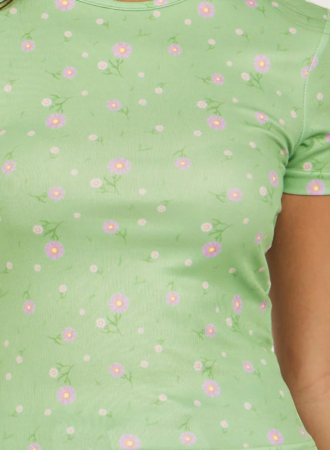 Styli Ribbed Printed Round Neck Fitted T-Shirt