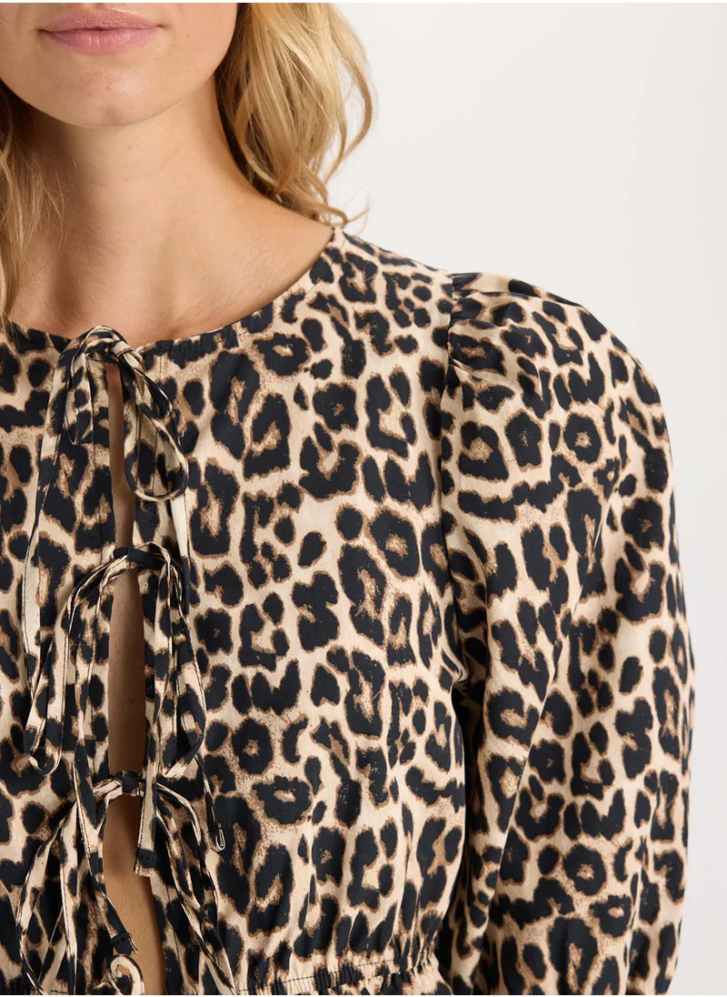 DeFacto Fitted Round Neck Leopard Print Front-Tied Poplin Long Sleeve Blouse