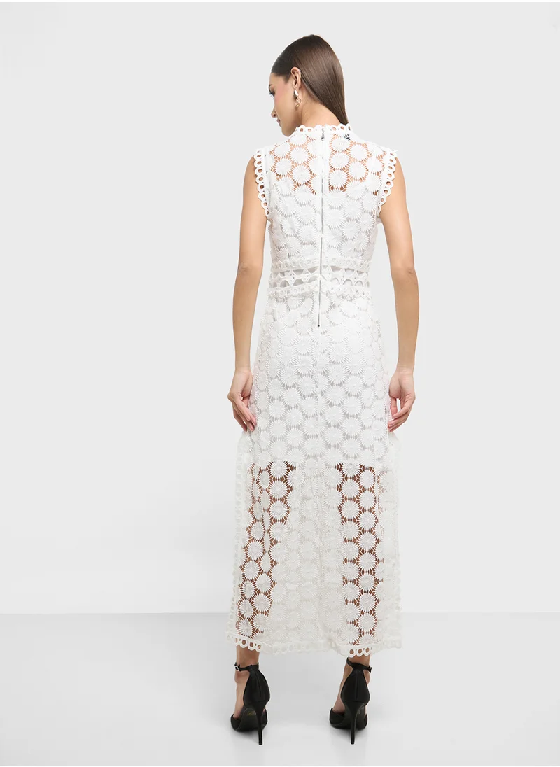 ايلا Laser Cut Shift Dress