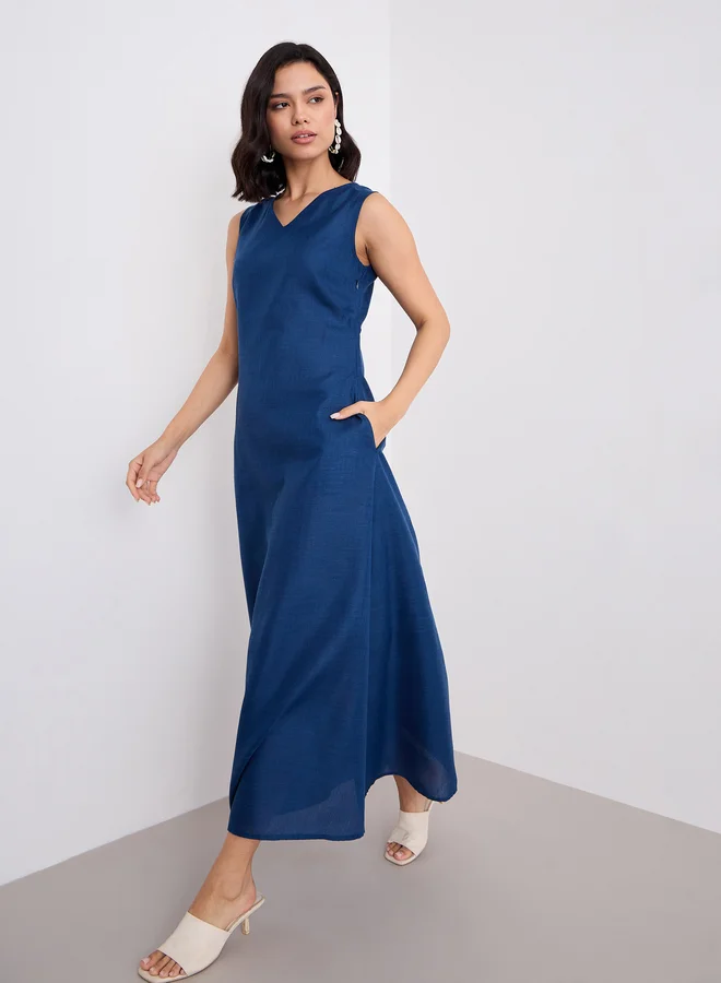 ستايلي Styli Blue Solid Sleeveless A-Line Maxi Dress