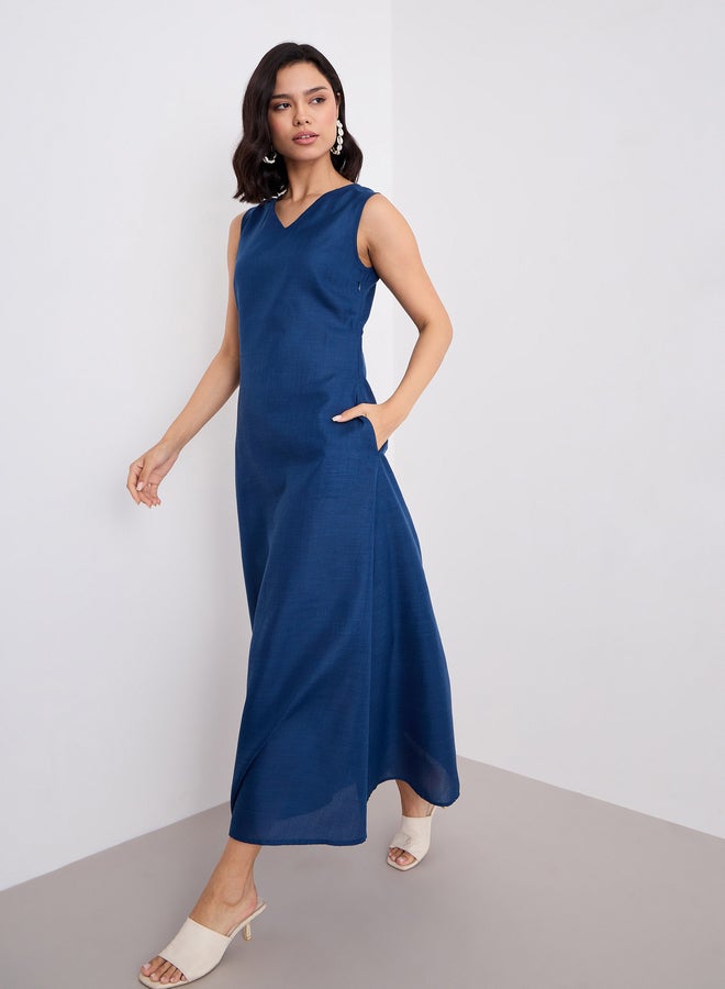 Styli Blue Solid Sleeveless A-Line Maxi Dress - Image 5