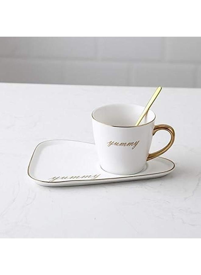 هوم كونسيبت طقم فناجين قهوة وصحون مثلثة بحافة ذهبية من السيراميك الشمالي مع ملعقة باللون الأبيض، مكون من 3 قطع - Image 2