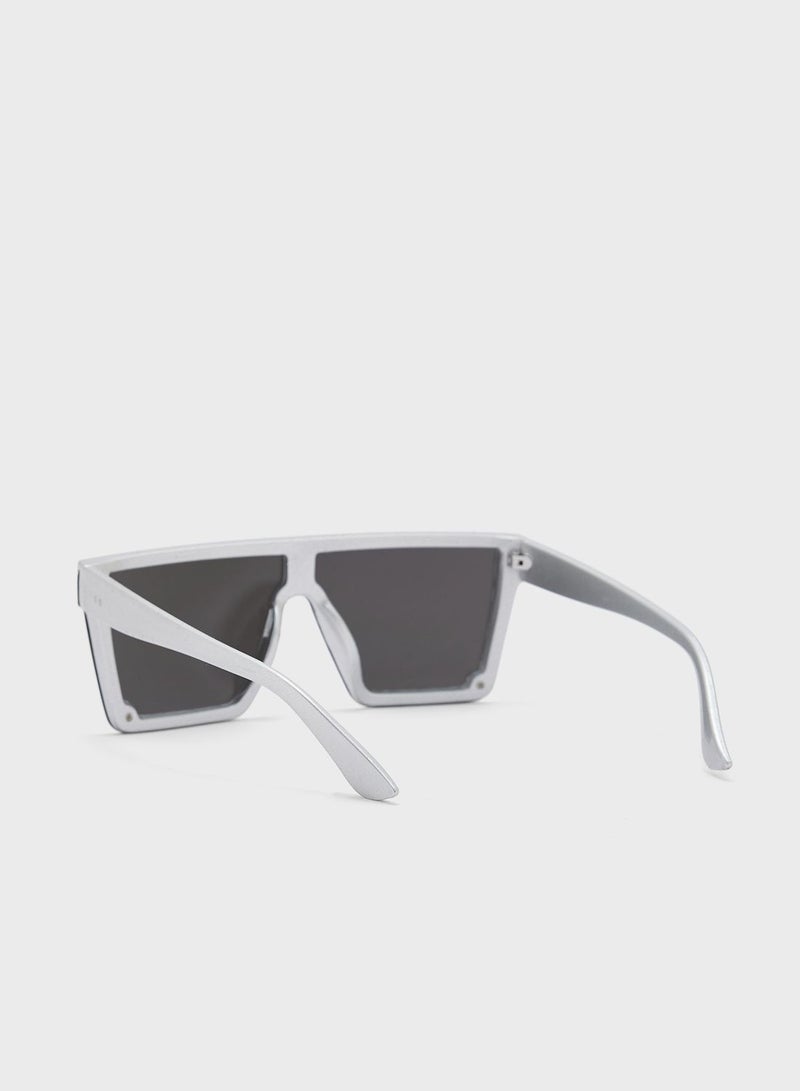 Ginger Oversized Sporty Shield Sunglasses  - Image 2