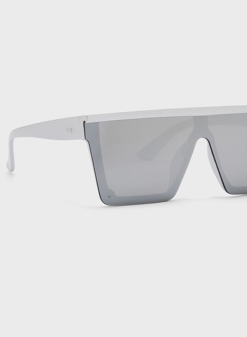 Ginger Oversized Sporty Shield Sunglasses  - Image 3