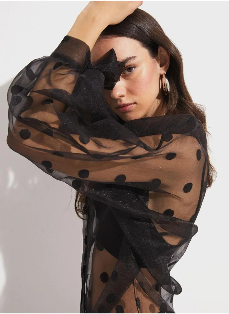 JUNE Mesh Puff Sleeve Shirt
