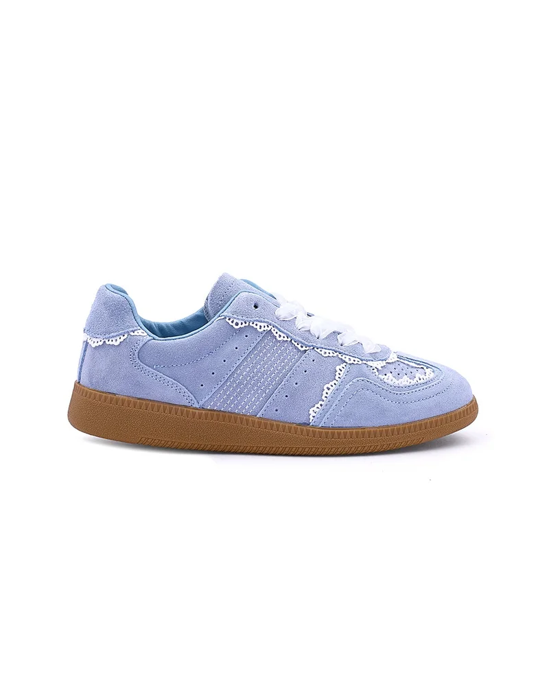 Womens low-top suede sneakers