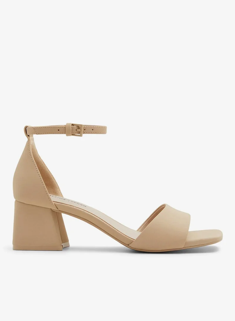 كول ات سبرنج صنادل كاحل بكعب كاجوال