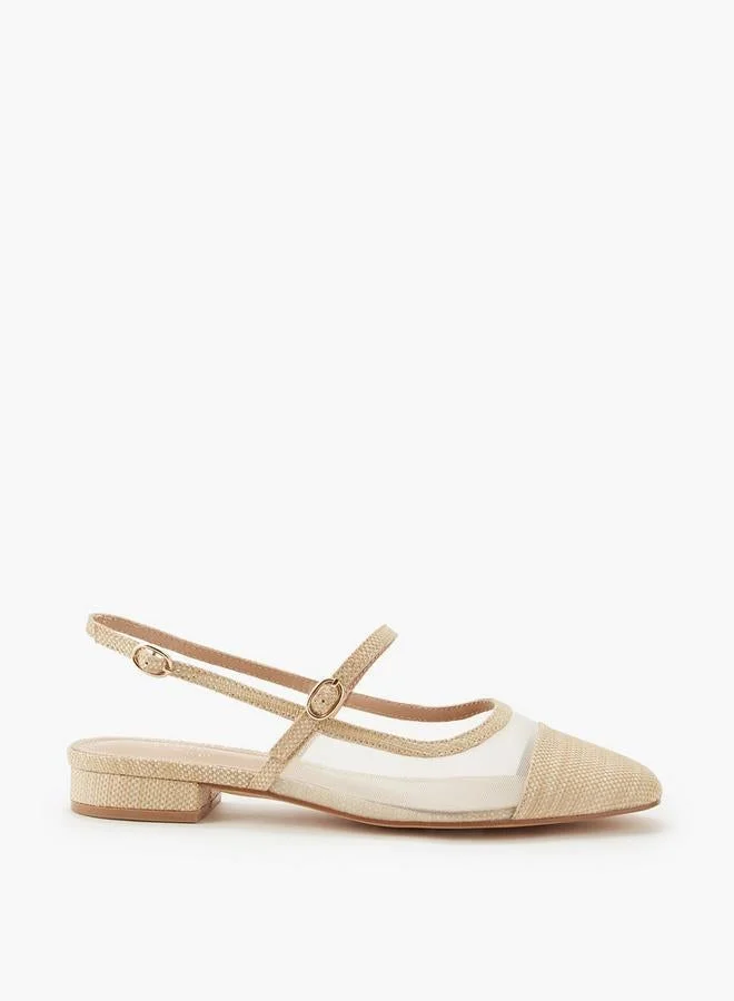 سيليست Women Textured Buckle Closure Sandals