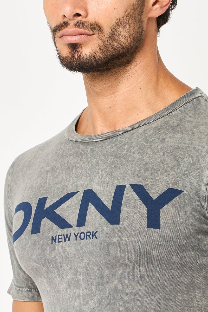 DKNY Men Crew Neck Short Sleeve Brand Logo T-Shirt, Wash Grey - Image 4