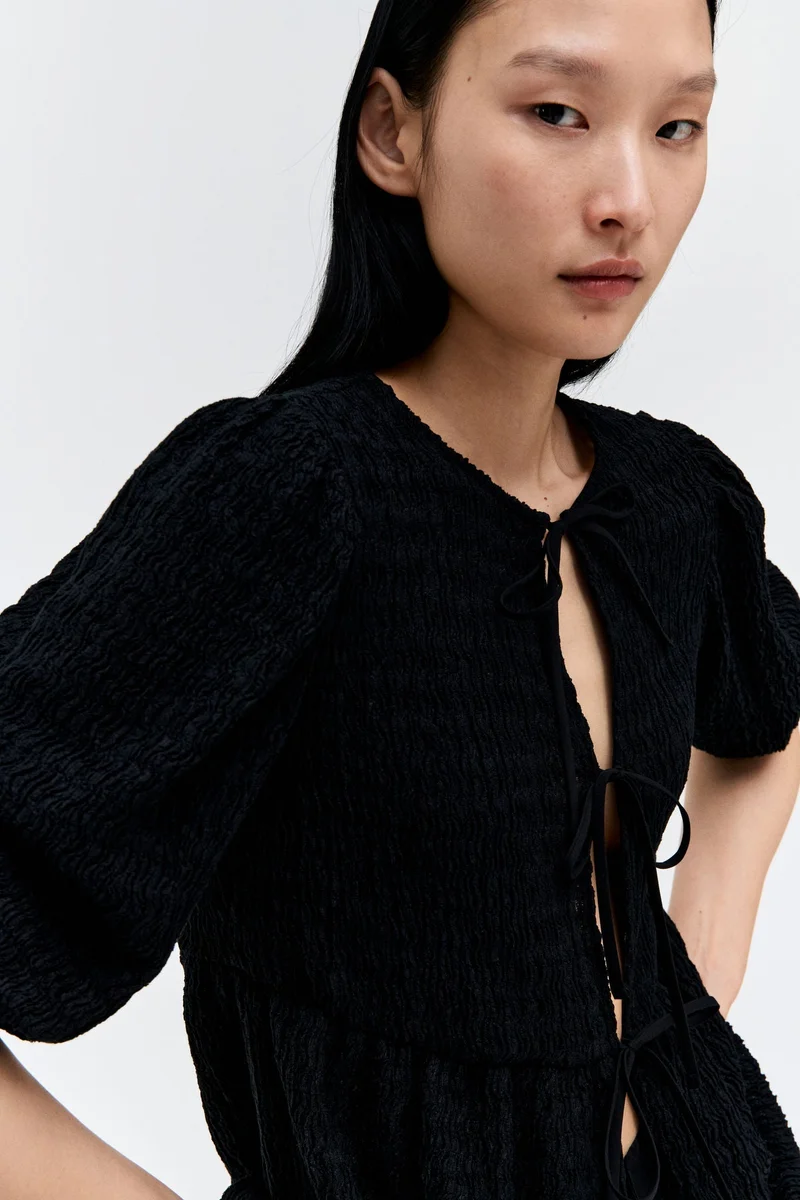 H&M Tie-front peplum top