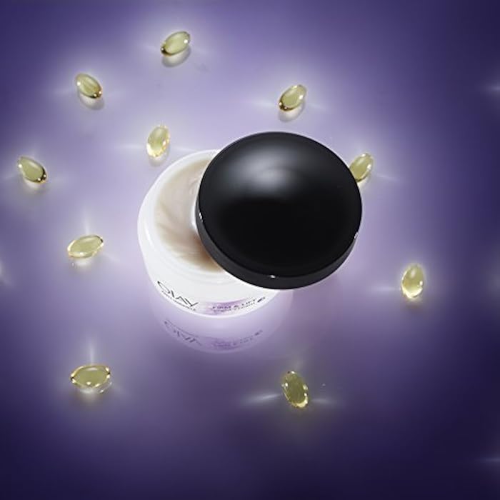 Olay Anti-Wrinkle Firm and Lift Night Cream for 40+, 1.7 Ounce - Image 4