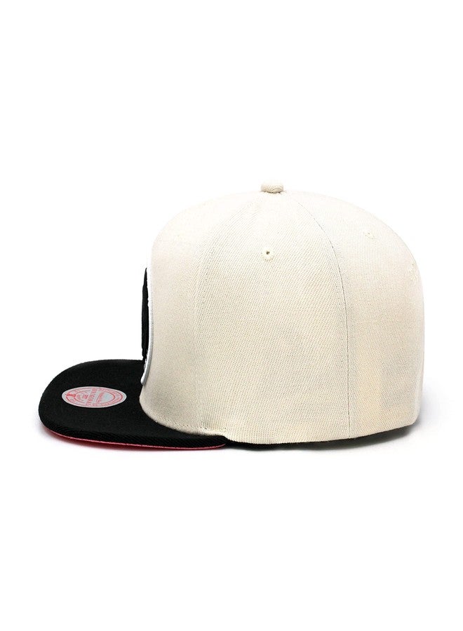 Mitchell & Ness Brooklyn Nets Snapback Hat Adjustable Cap - Natural/Black/Pink Bottom - Image 2