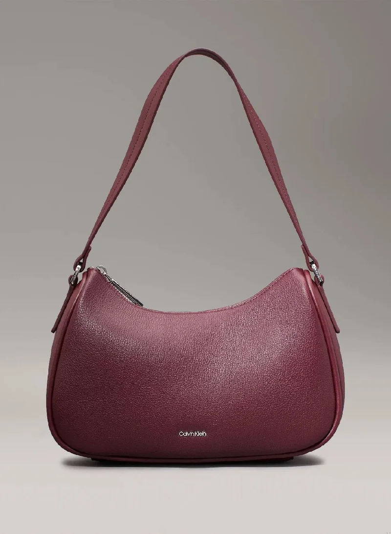 كالفن كلاين شنطة كتف